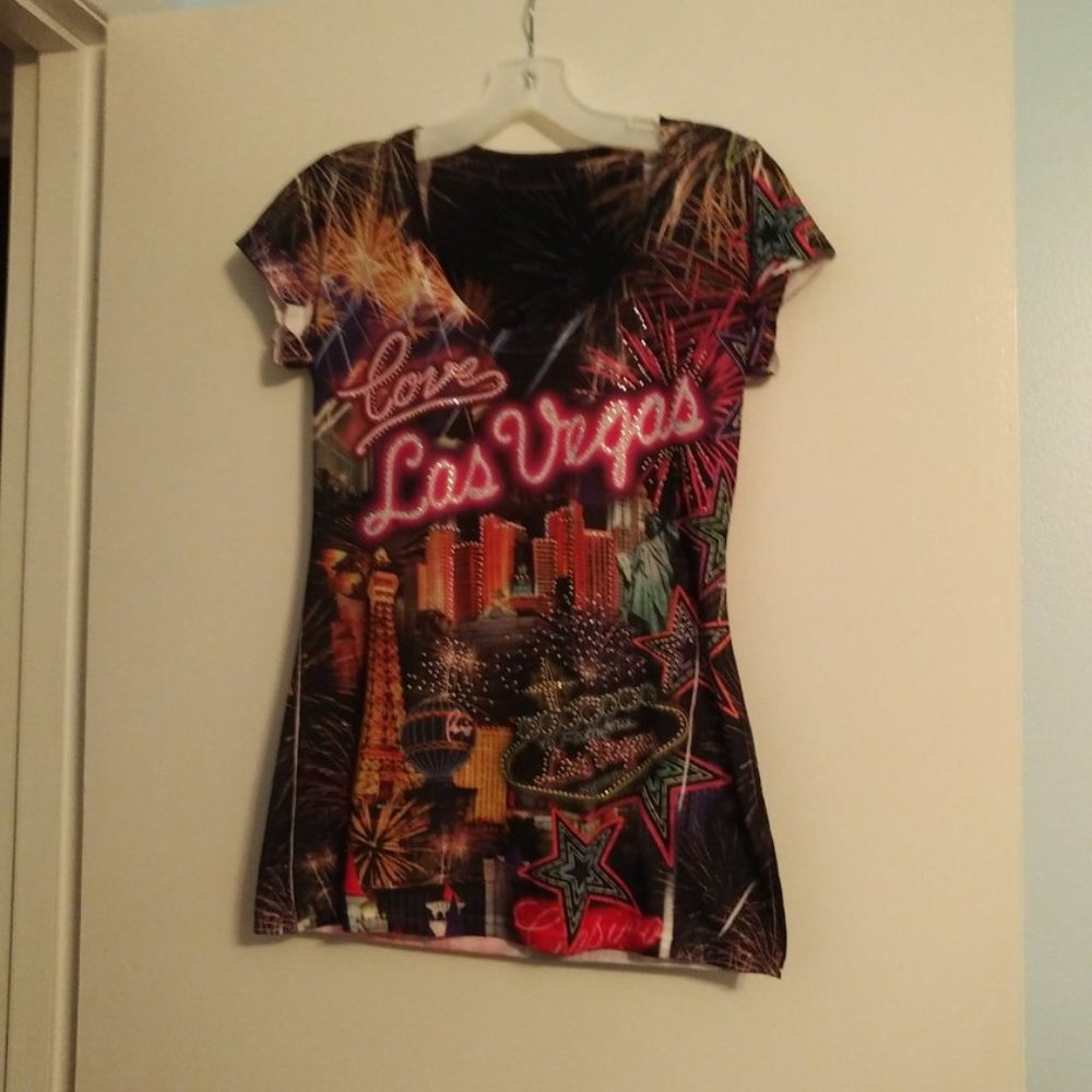 Women's Love Las Vegas t-shirt